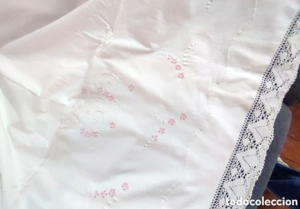 Antig&uuml;edades: Antiguo juego sabanas. Bordado y puntilla encaje. Matrimonio