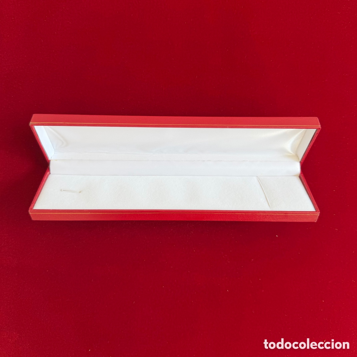 Antig&uuml;edades: Estuche Joyero Rojo Alargado Pulsera (9 uds)
