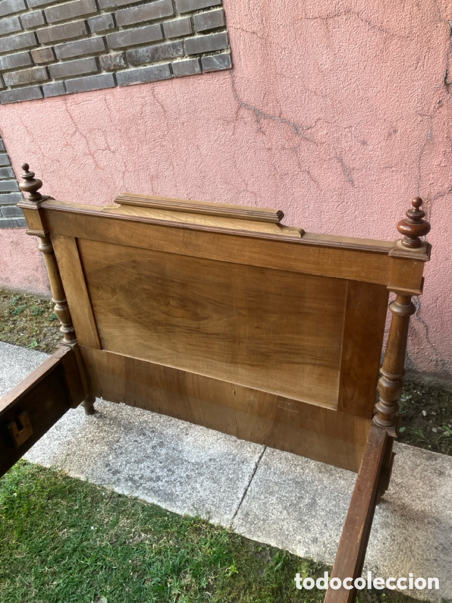 Antig&uuml;edades: Cama de madera sXIX 182x111 cm - Foto 2