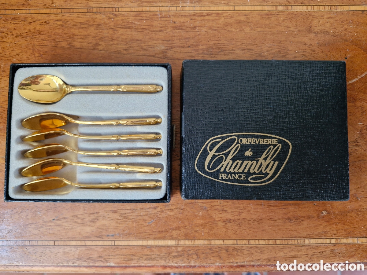 Antig&uuml;edades: JUEGO DE 6 CUCHARILLAS ORFEVRERIE CHAMBLY FRANCIA, METAL DORADO CON RELIEVES. EN SU CAJA A ESTRENAR