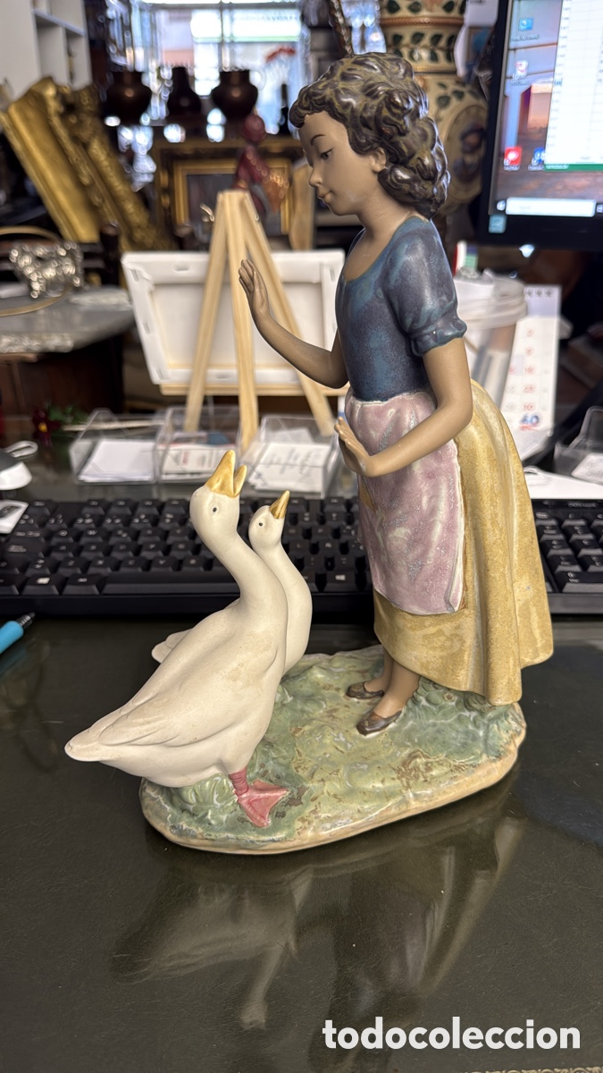 Antig&uuml;edades: FIGURA NAO ENSE&Ntilde;ANDO A LOS GANSOS