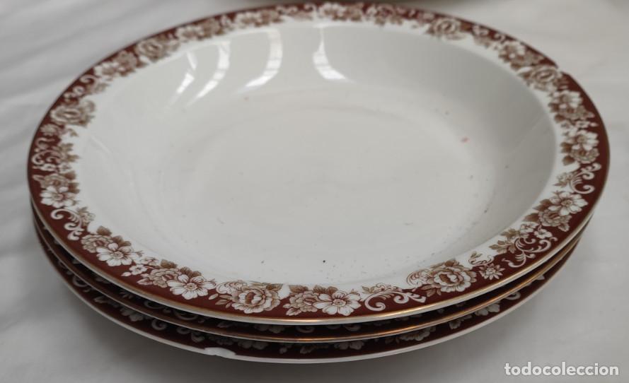 Antig&uuml;edades: JUEGO DE 3 PLATOS ANTIGUOS DE PORCELANA, SANTA CLARA VIGO