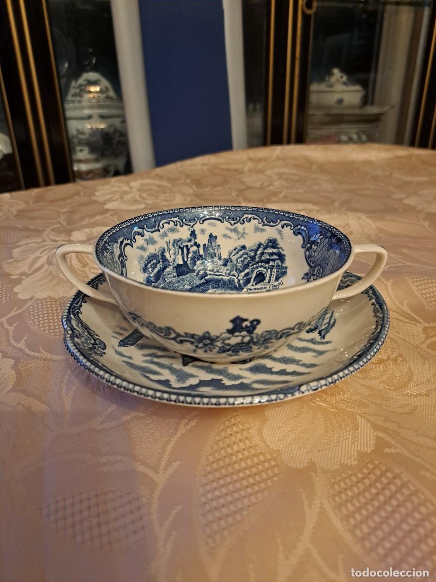 Antig&uuml;edades: Servicio de de consom&eacute; de porcelana Johnson Bros England, Old Britain Castles.