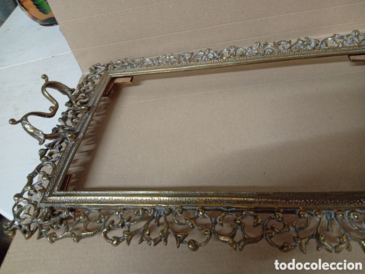 Antig&uuml;edades: Bandeja filigrana de bronce