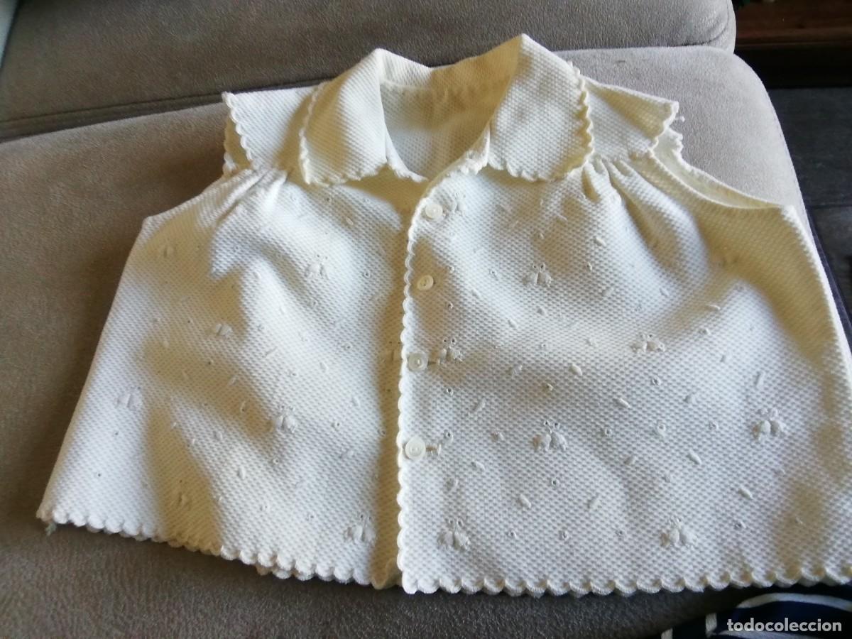 Antig&uuml;edades: *BLUSA DE PIQUE BORDADA A MANO(Rf:499/*)