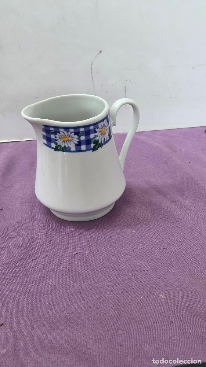 Antig&uuml;edades: peque&ntilde;a jarra de leche