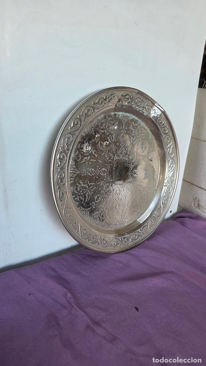 Antig&uuml;edades: plato de alpaca vintage arabe