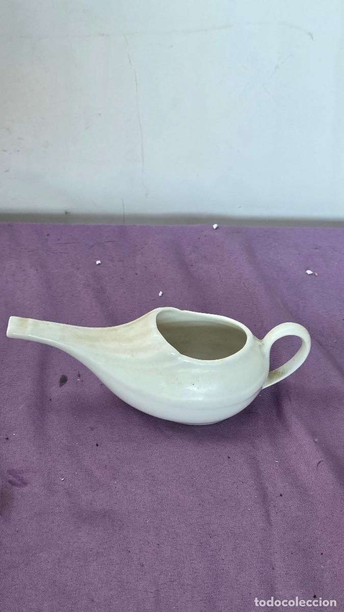 Antig&uuml;edades: salsera de ceramica antigua