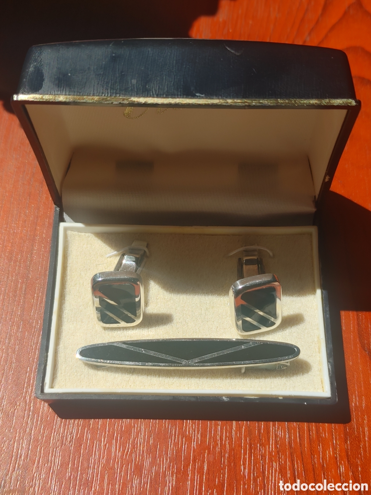 Antig&uuml;edades: Gemelos y pasador de corbata en plata punzonada y esmalte. - Foto 2