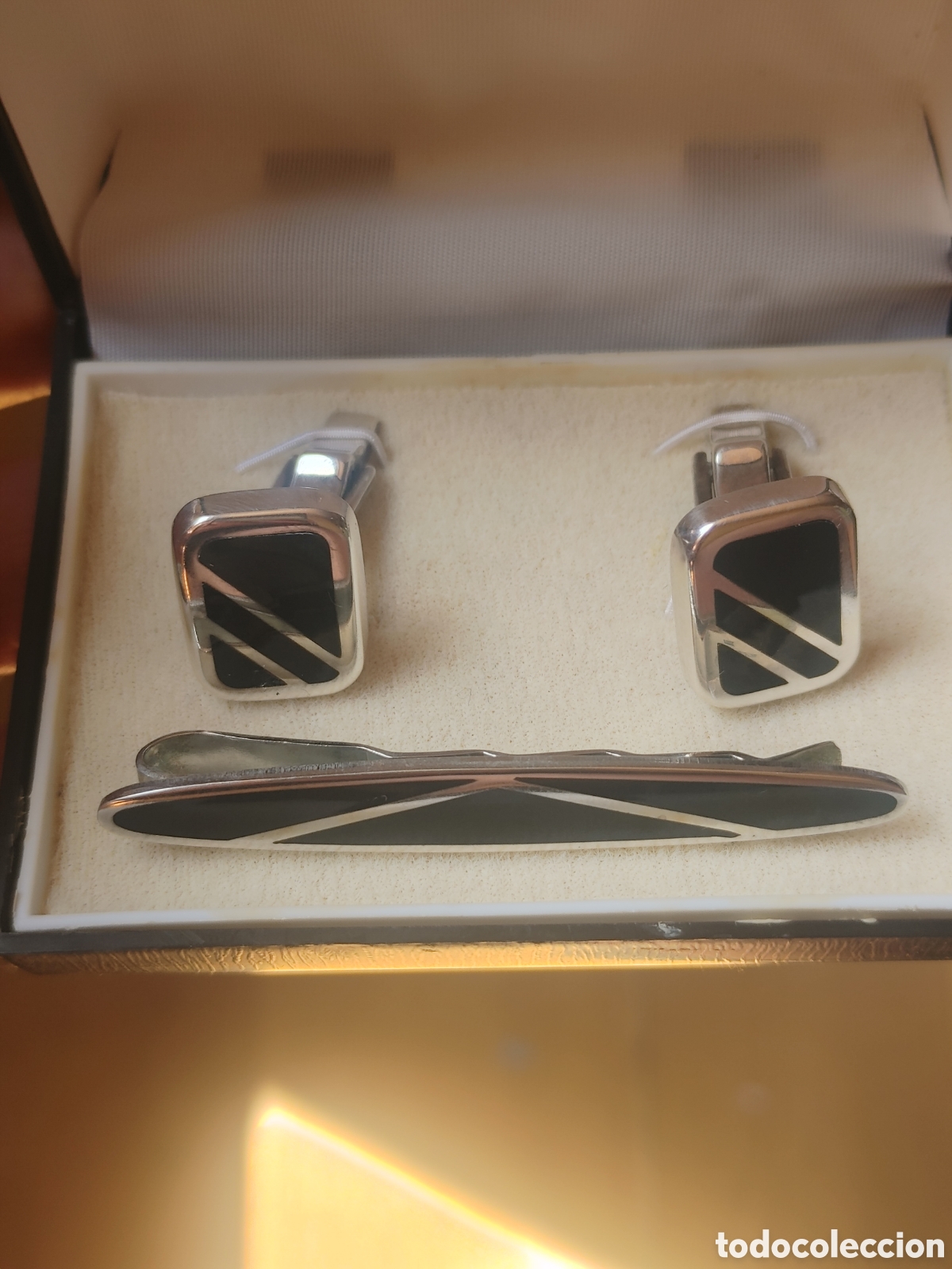 Antig&uuml;edades: Gemelos y pasador de corbata en plata punzonada y esmalte. - Foto 5