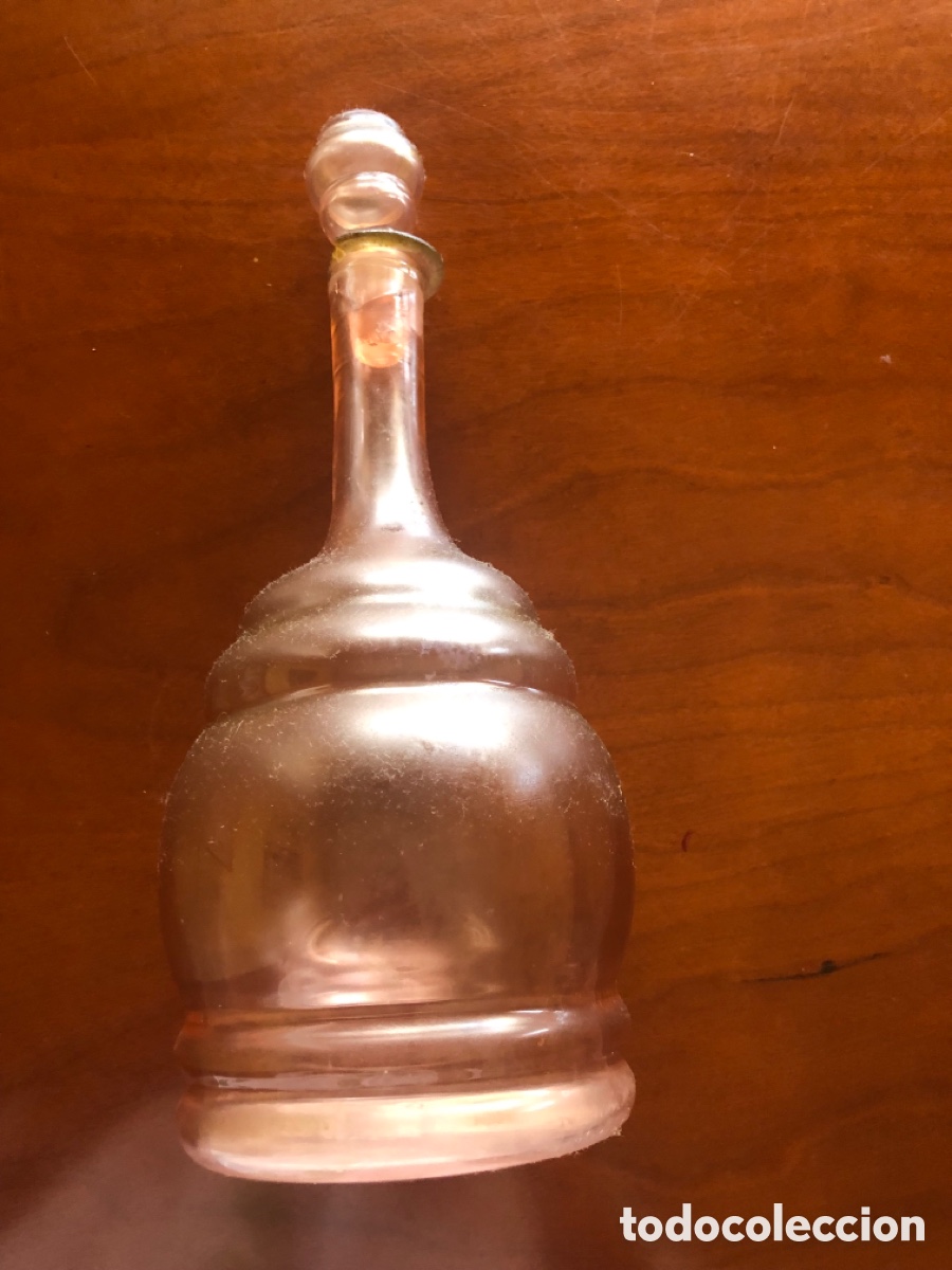 Antig&uuml;edades: Antigua botella ( la parte de arriba rota)
