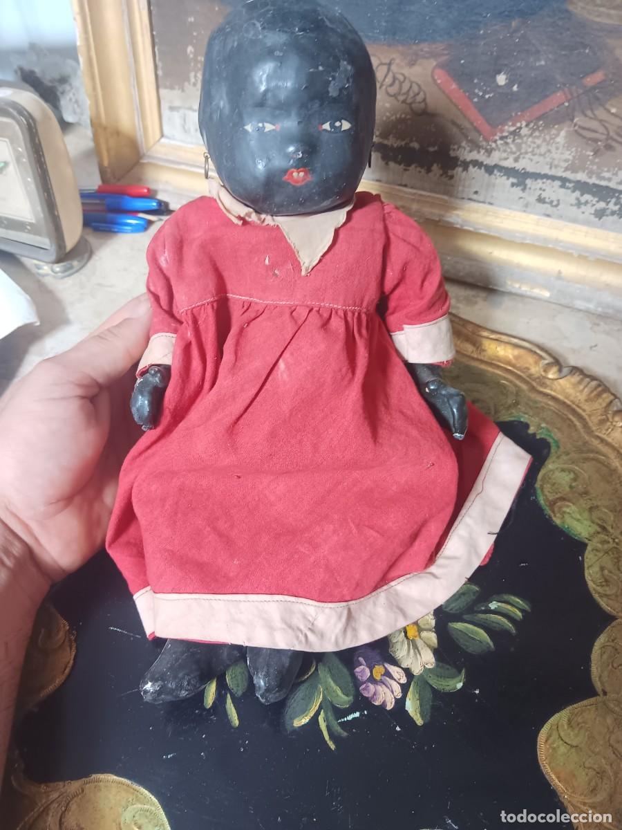 Antig&uuml;edades: mu&ntilde;eca antigua de colecci&oacute;n de principios o mediados del siglo XX, elaborada en materiales tradicion