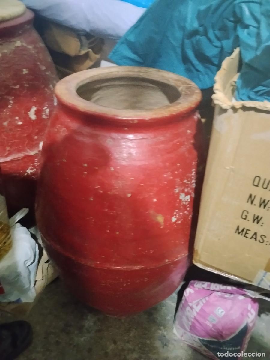 Antig&uuml;edades: Tinajas de gran capacidad antiguas en buen estado