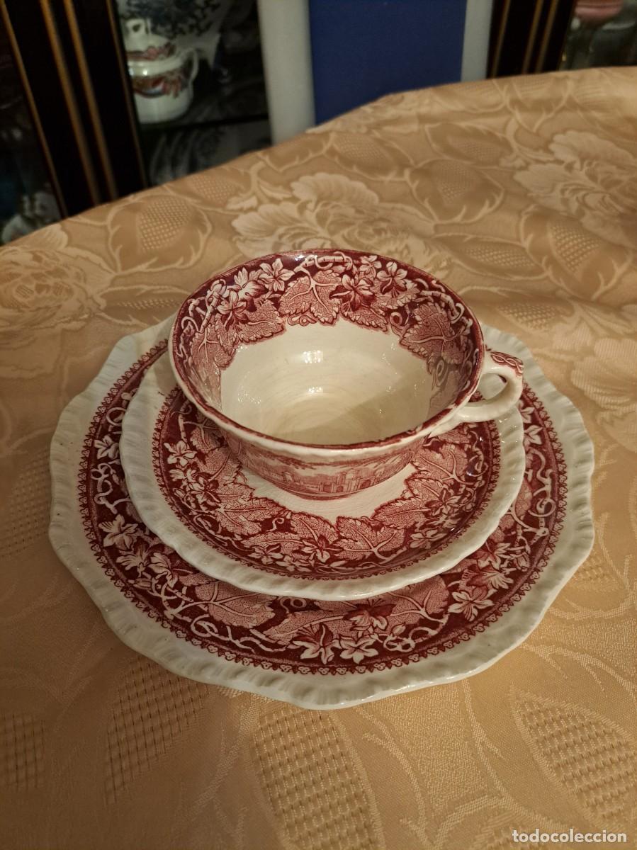 Antig&uuml;edades: Servicio de desayuno y merienda de porcelana mason&acute;s vista england, rojo.
