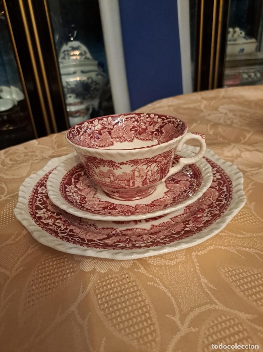 Antig&uuml;edades: Servicio de desayuno y merienda de porcelana mason&acute;s vista england, rojo.