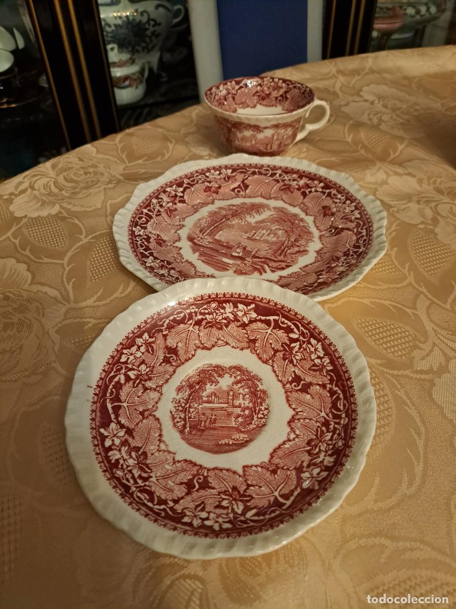 Antig&uuml;edades: Servicio de desayuno y merienda de porcelana mason&acute;s vista england, rojo.