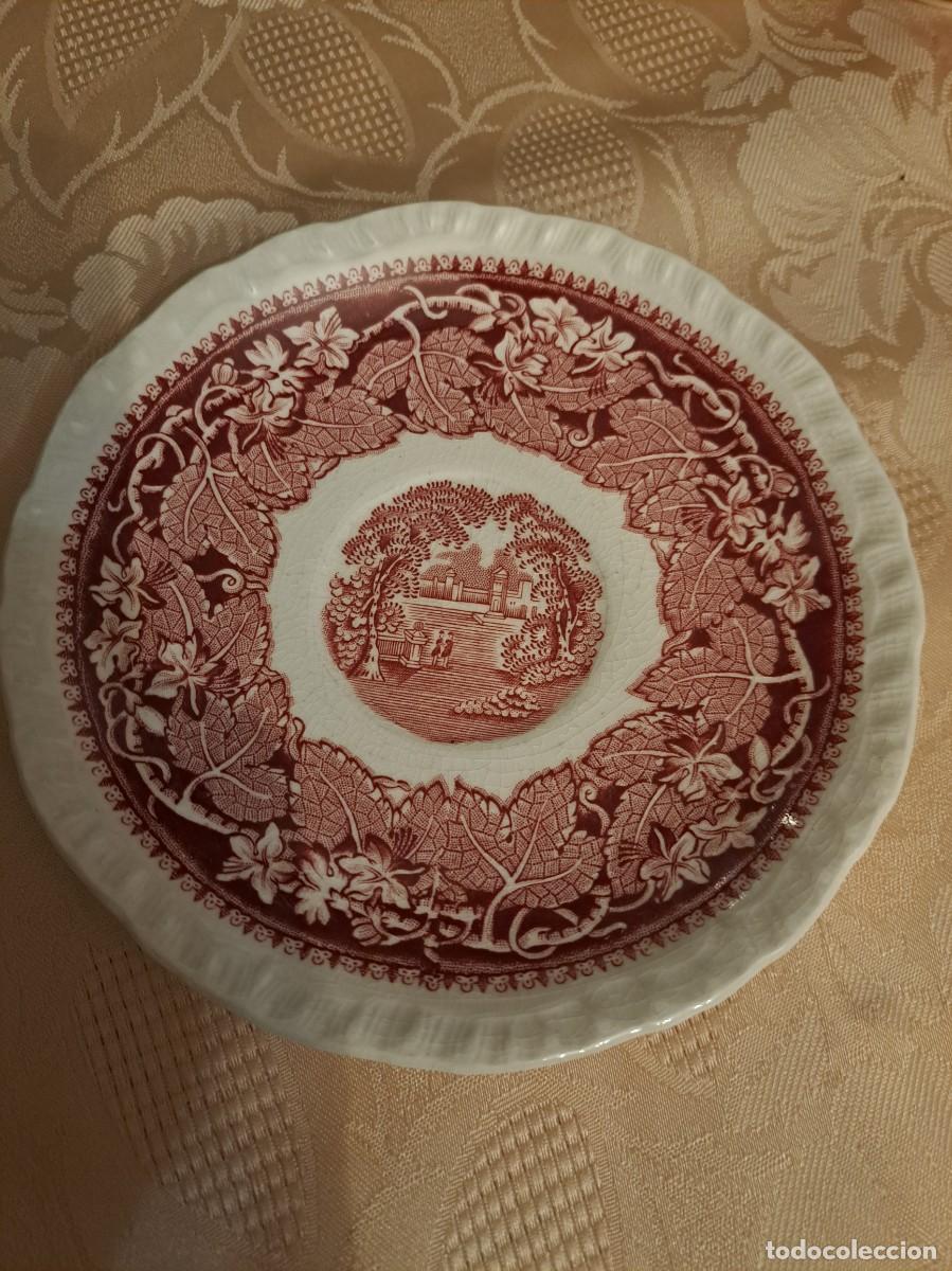 Antig&uuml;edades: Platillo de taza de t&eacute; de porcelana mason&acute;s vista england, rojo.