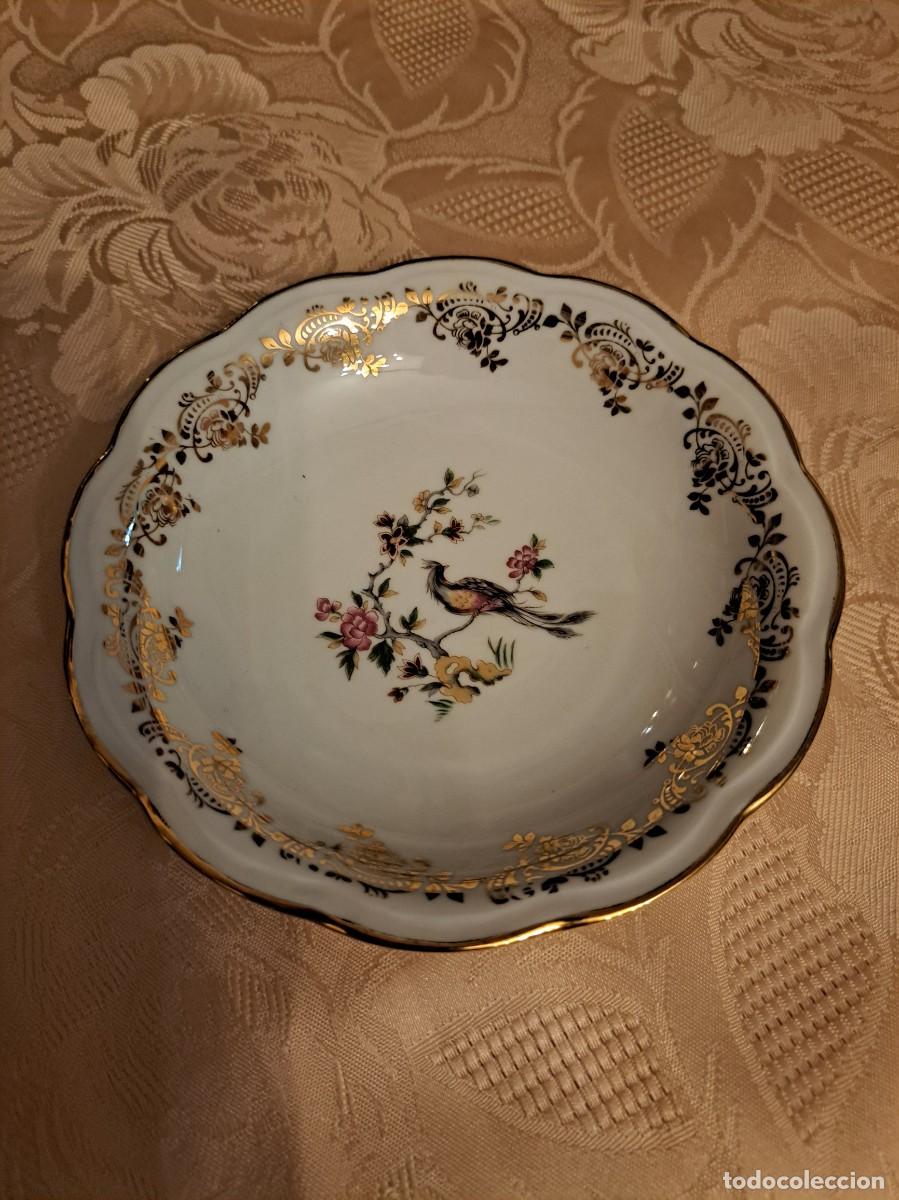 Antiques: Precioso cuenco de porcelana, decorado con aves ex&oacute;ticas y oro, veritable porcelaine, francia