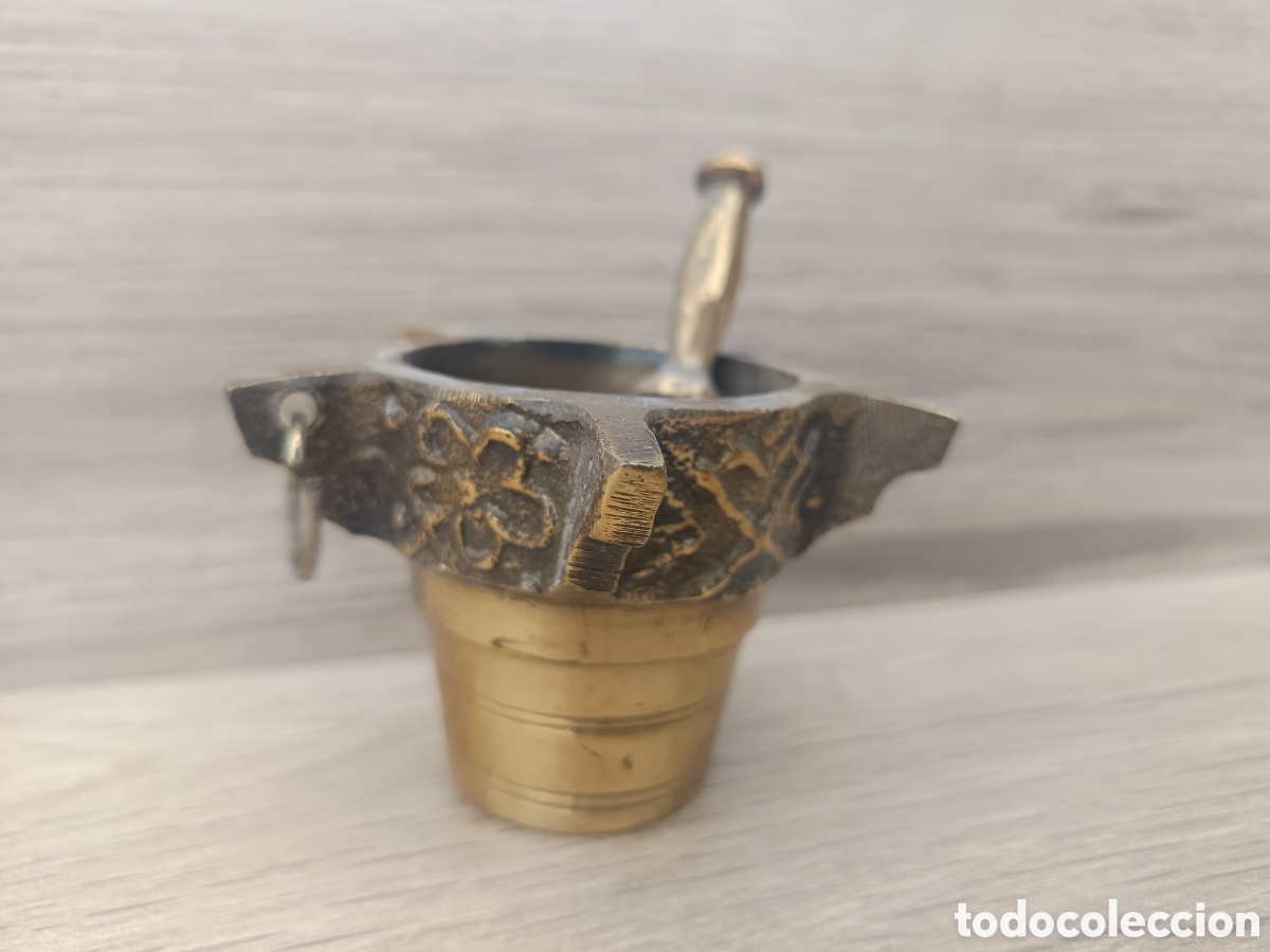 Antig&uuml;edades: Mortero de bronce antiguo con anilla - Foto 2