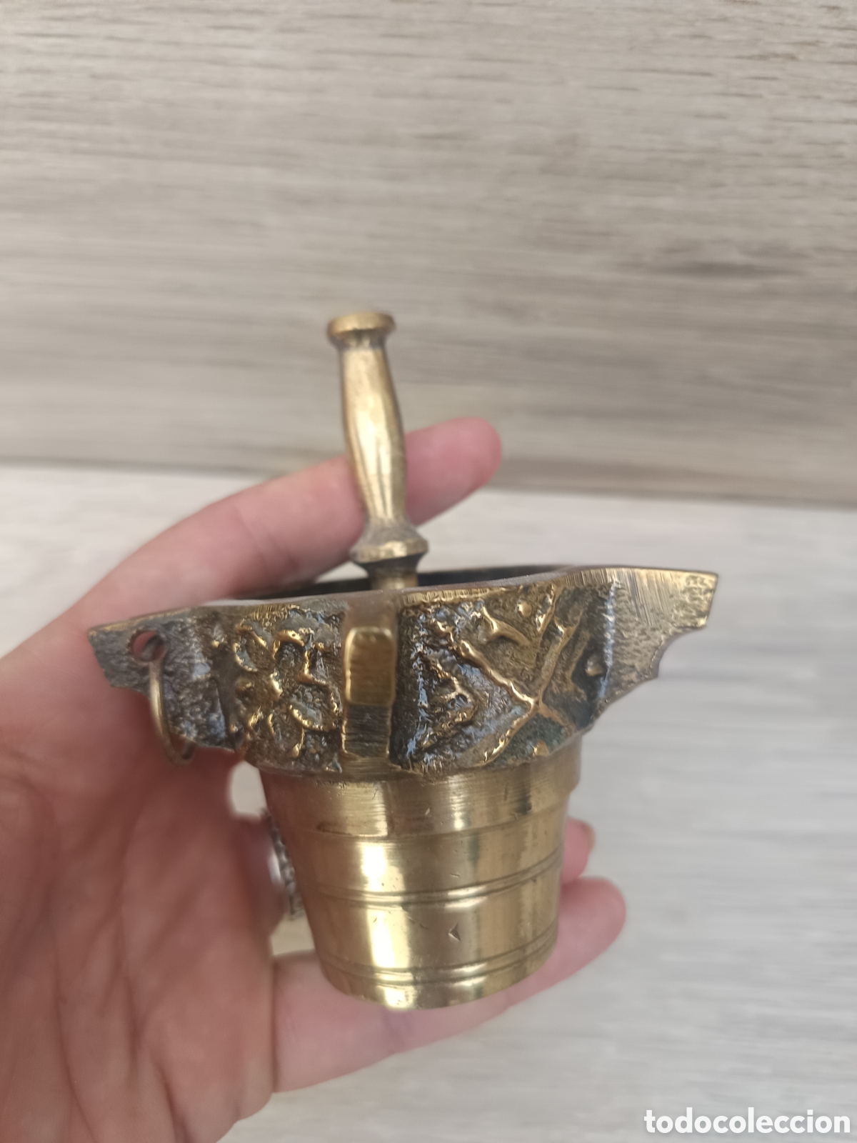 Antig&uuml;edades: Mortero de bronce antiguo con anilla - Foto 3