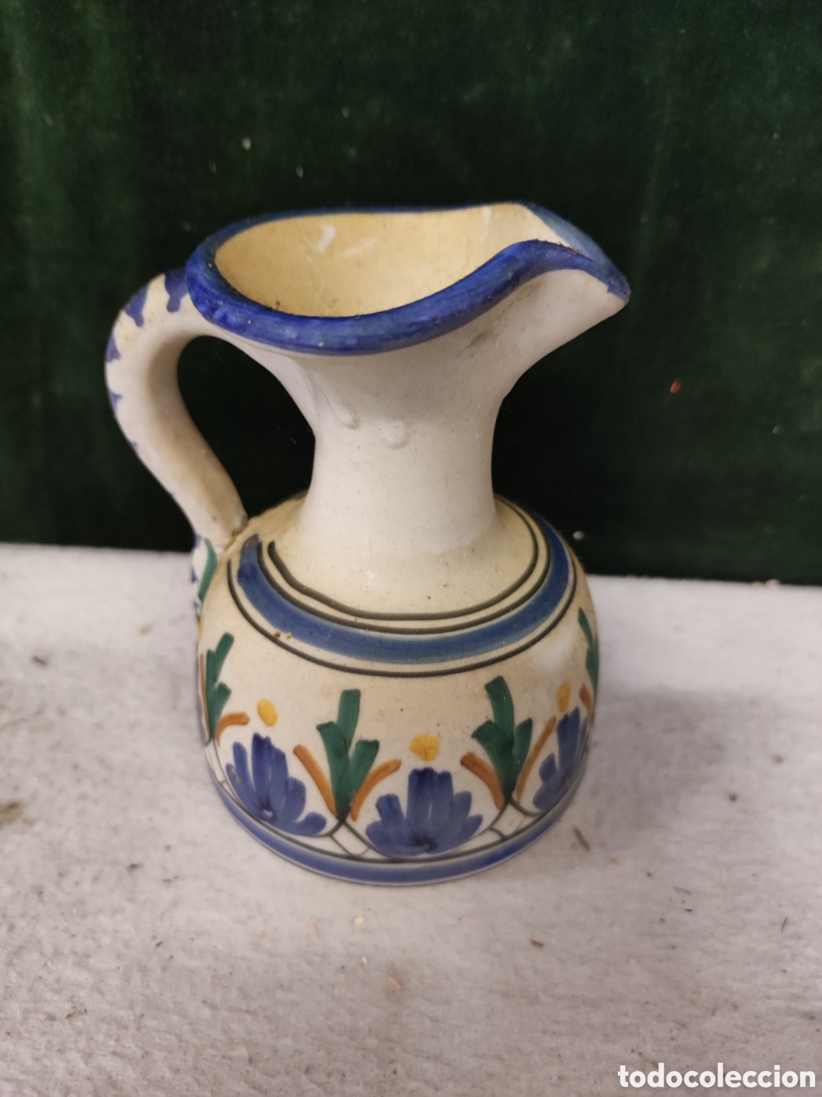 Antig&uuml;edades: Jarrita de cer&aacute;mica peque&ntilde;a