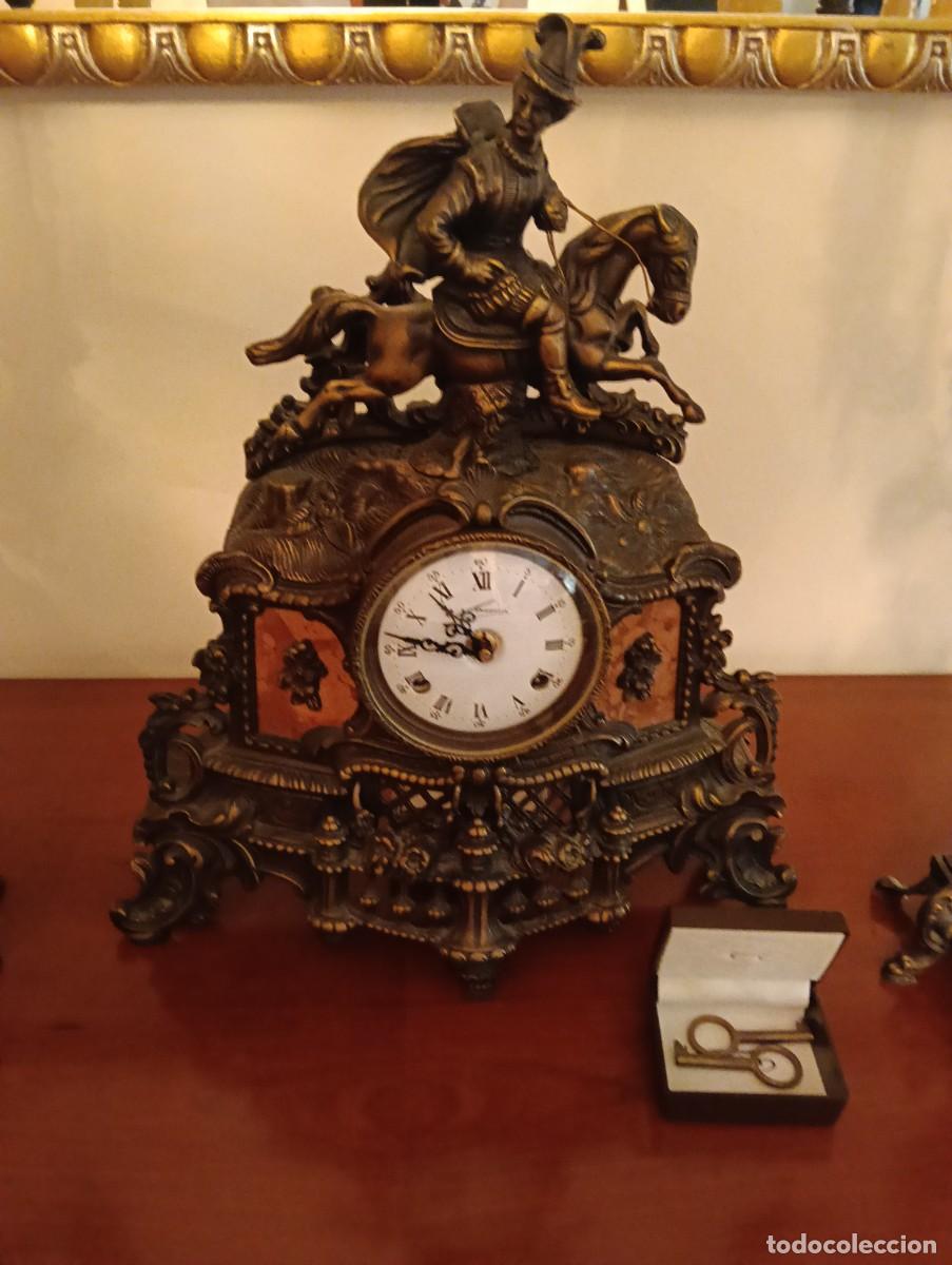 Antiques: Reloj macizo de bronce y piedra de onice + juego de 2 candelabros
