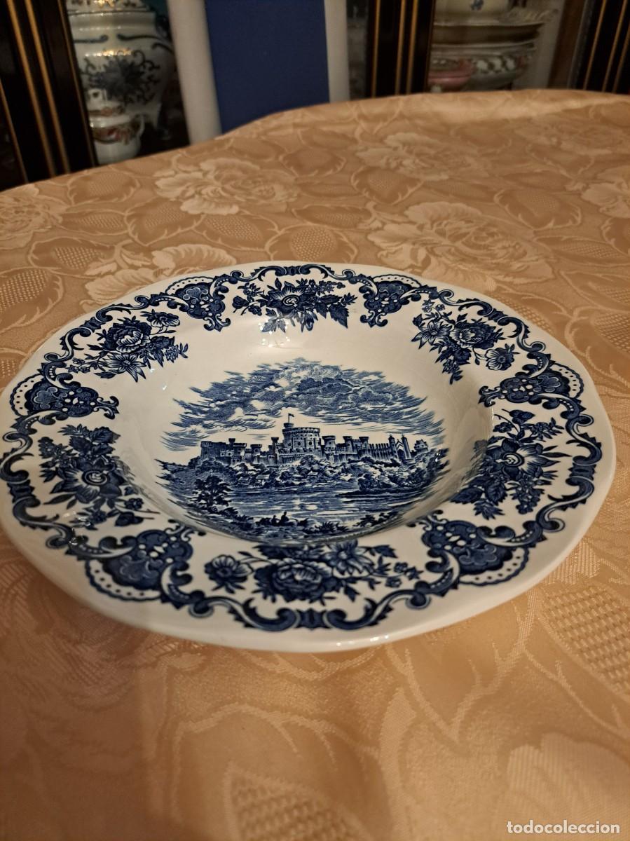 Oggetti Antichi: Plato hondo de porcelana Royal Homes of Britain de Enoch Wood tunstall, azul
