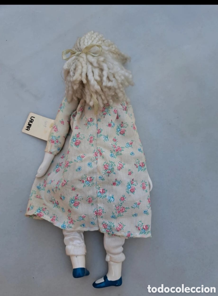 Antig&uuml;edades: Mu&ntilde;eca coleccionable de ceramica y tela - Foto 2