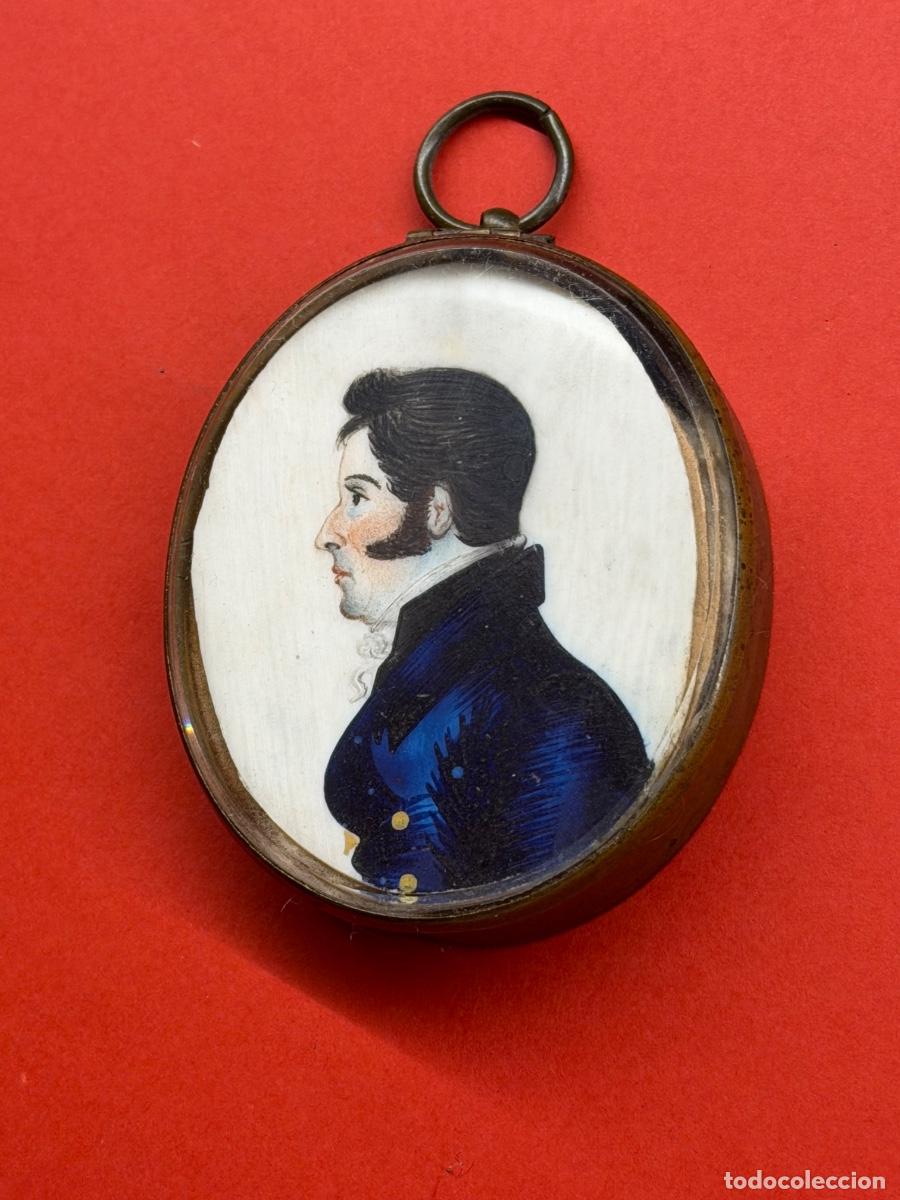 Antig&uuml;edades: ANTIGUO RELICARIO COLGANTE INGLATERRA ? HACIA 1820 MINIATURA PINTADA A MANO RETRATO HOMBRE DE PERFIL