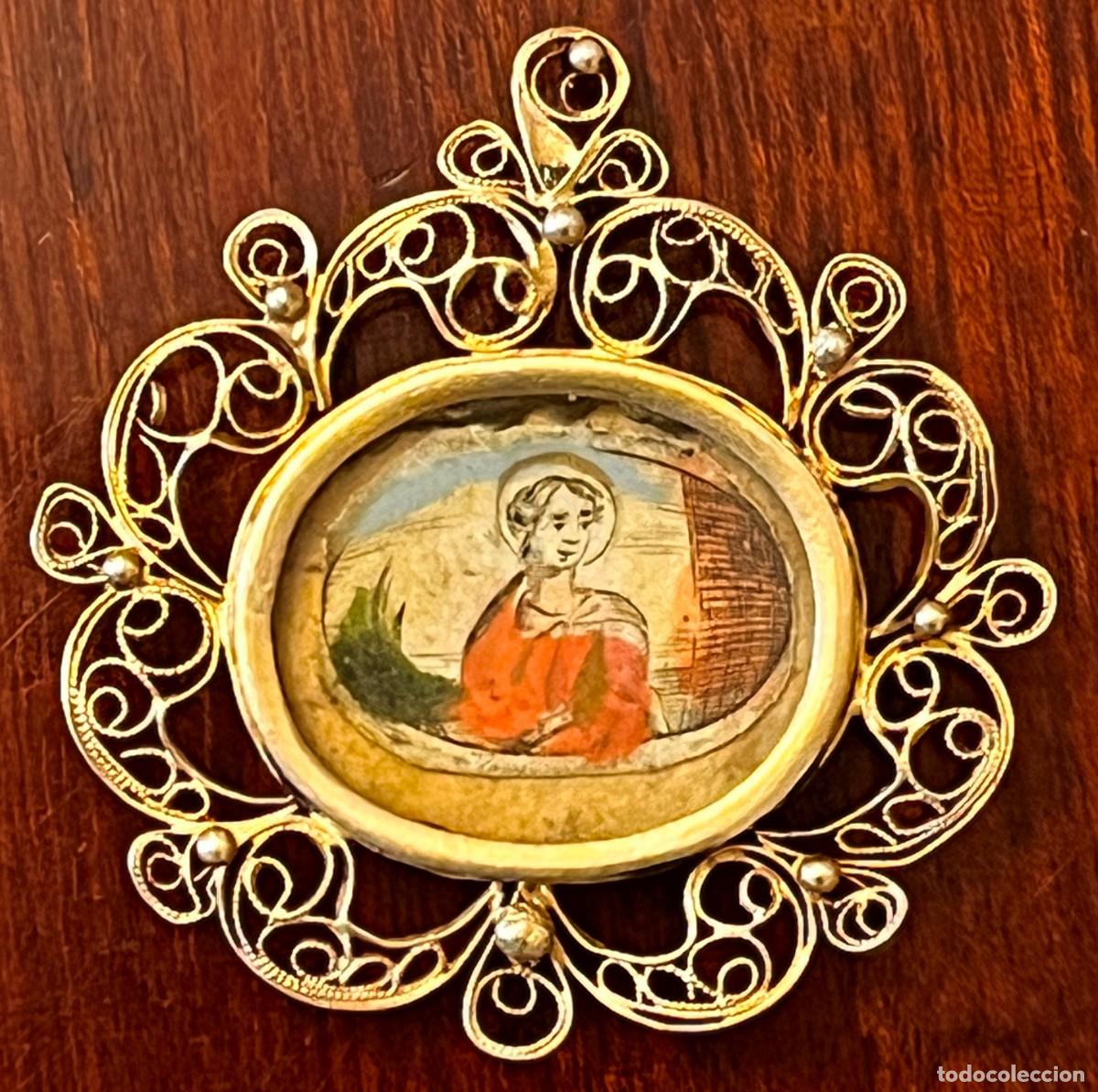 Antig&uuml;edades: Relicario medalla devocional antiguo, miniatura, oro y filigrana de plata, S. XVIII-XIX