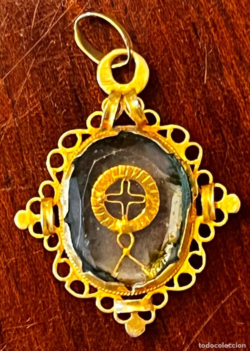 Antig&uuml;edades: ANTIGUO COLGANTE DEVOCIONAL DE ORO Y CRISTAL DE ROCA CON CRUZ &ndash; S. XVIII-XIX