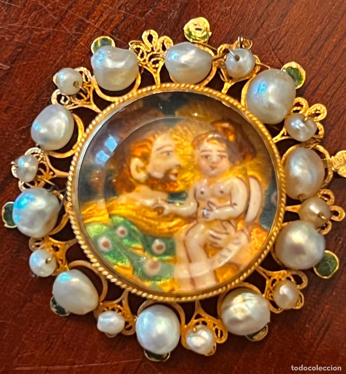 Antig&uuml;edades: JOYA DEVOCIONAL ANTIGUA EN ORO Y PERLAS CON MINIATURA DE SAN JOS&Eacute; Y EL NI&Ntilde;O, S. XVIII-XIX