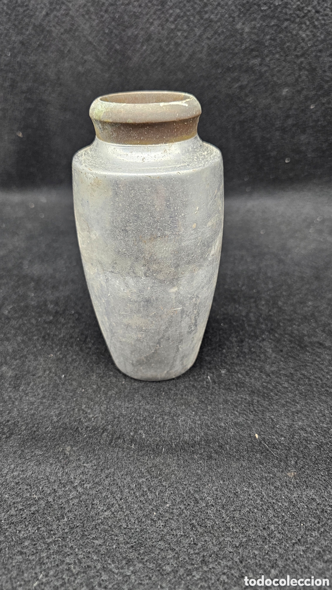 Antig&uuml;edades: Jarron vintage de dise&ntilde;o con 2 metales, aluminio y lat&oacute;n