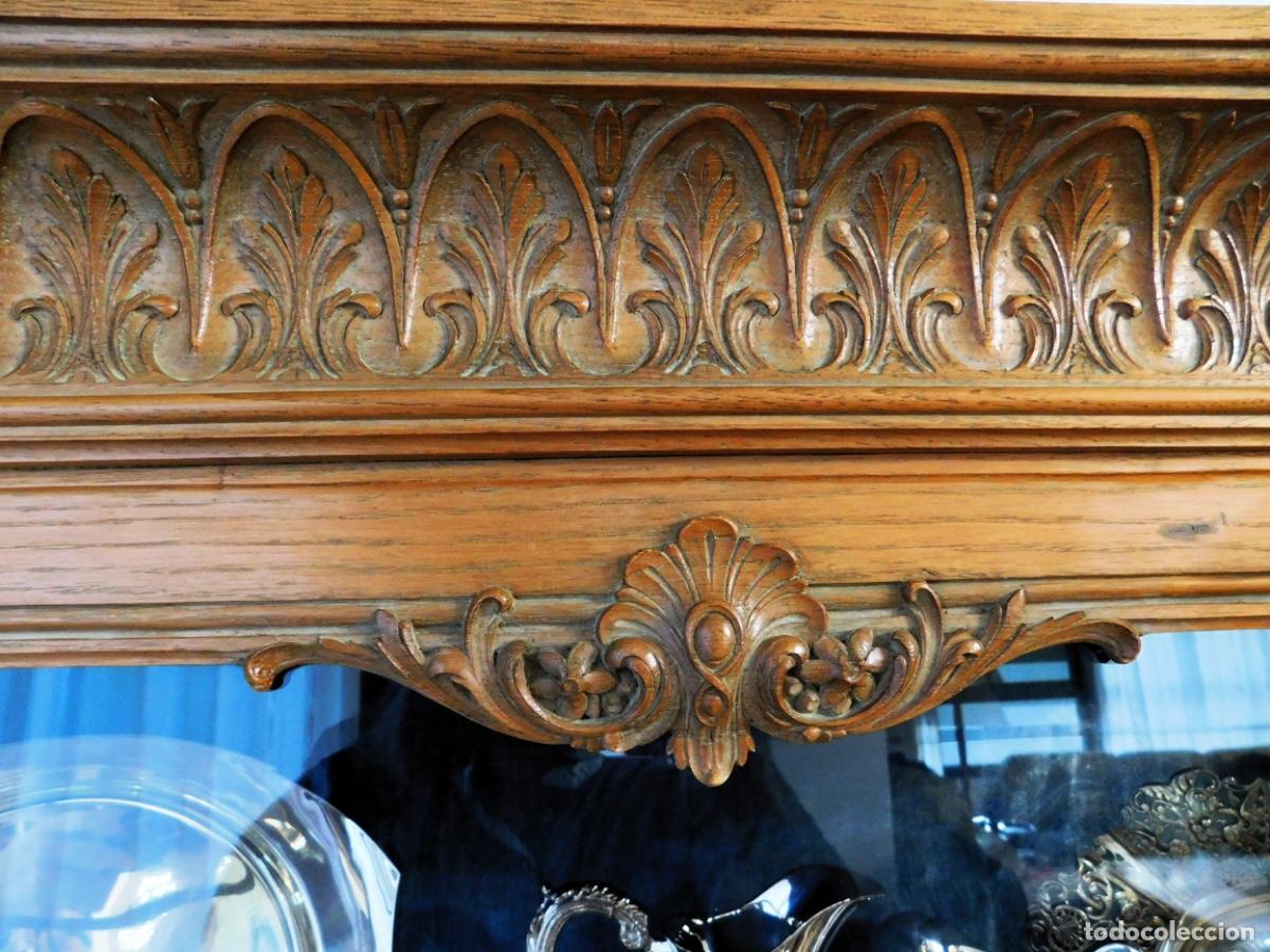 Antig&uuml;edades: Vitrina Expositora estilo rococ&oacute; Luis XV - Foto 2