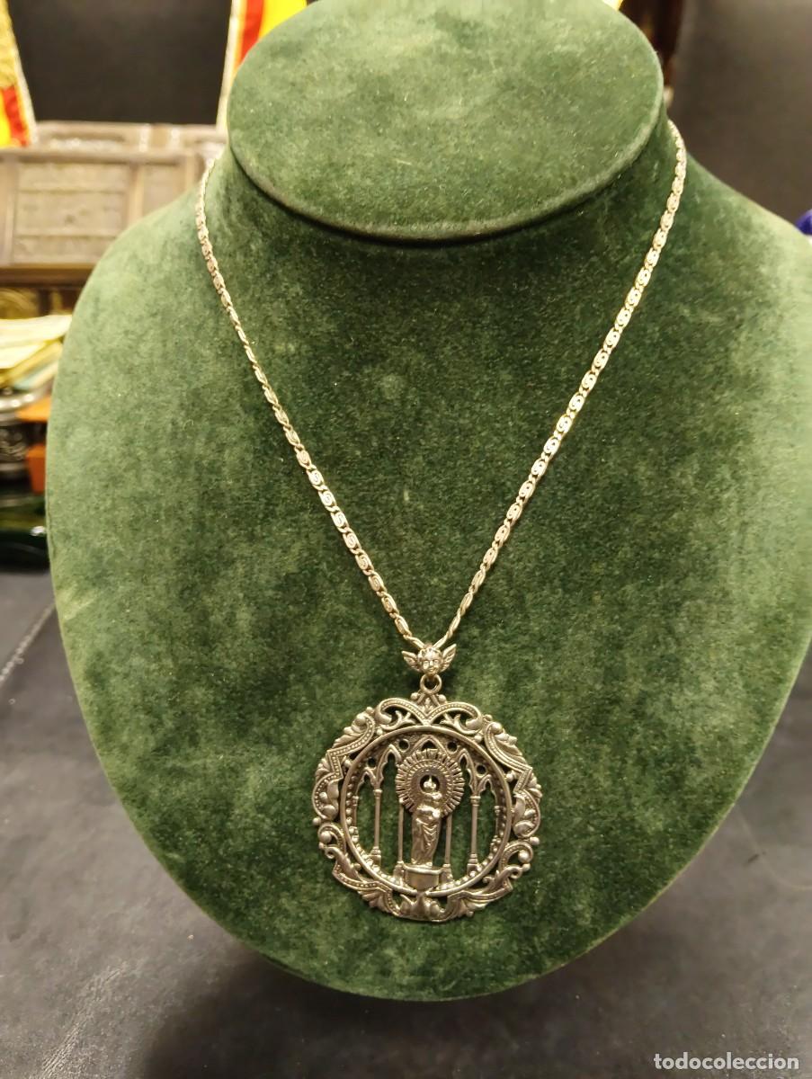 Antig&uuml;edades: PRECIOSA MEDALLA CALADA EN PLATA DE LEY - N.S. VIRGEN DEL PILAR - MARIANISTAS - DIAMETRO : 4,5 CM