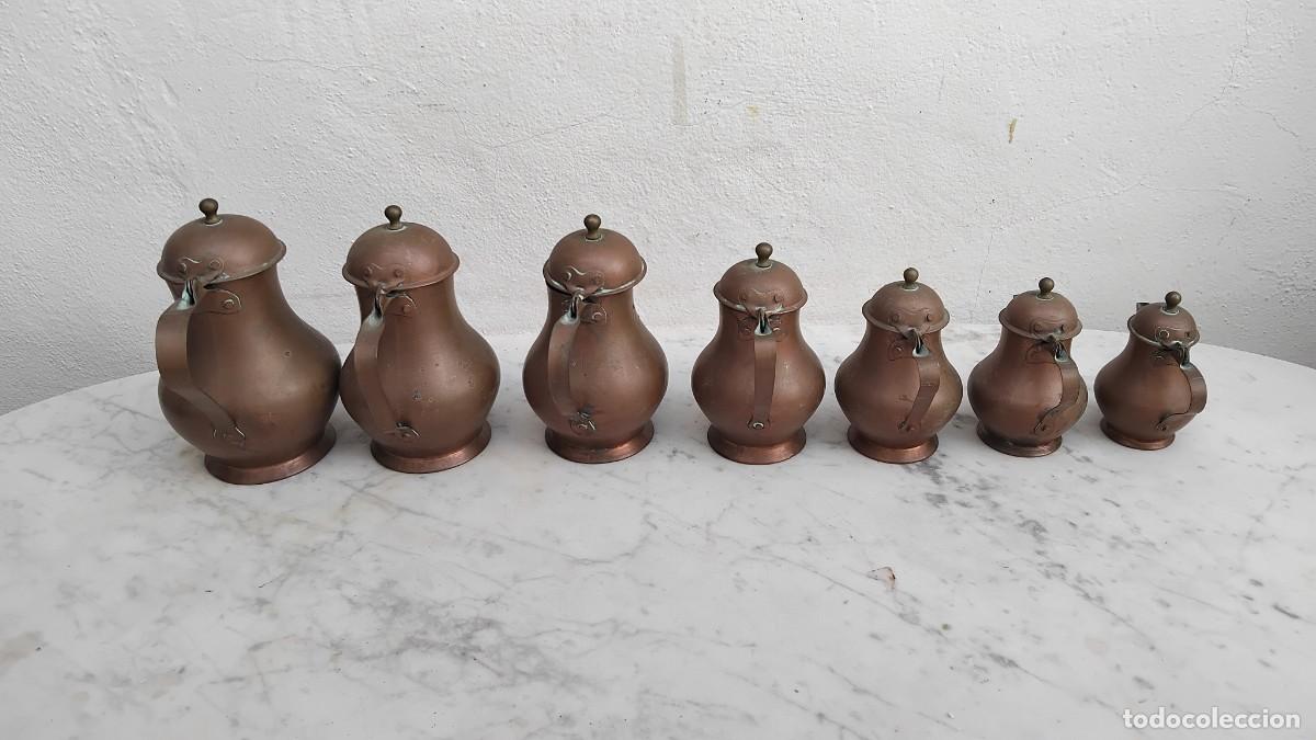 Antig&uuml;edades: serie de 7 cafeteras de cobre - Foto 5