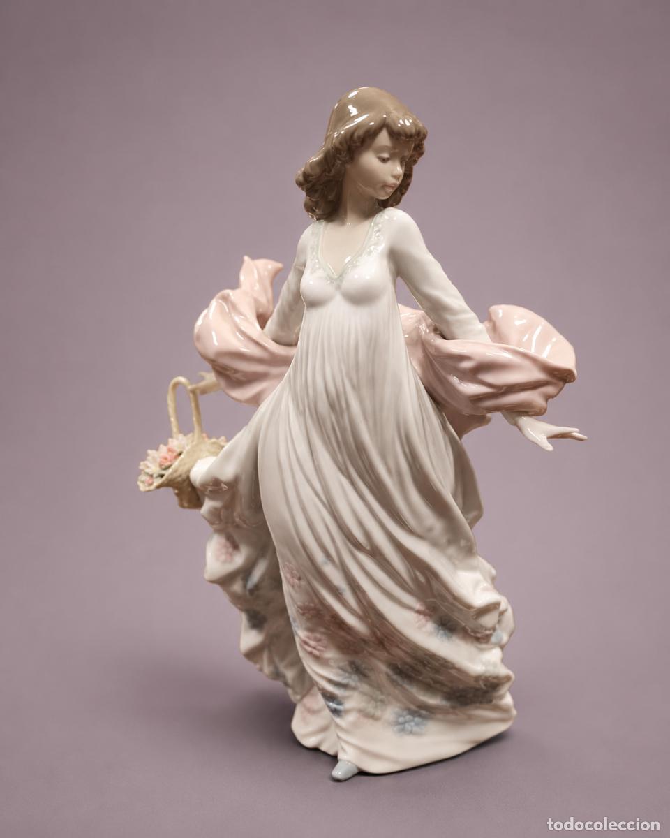 Antig&uuml;edades: Lladr&oacute; Esplendor primaveral 5898 &ndash; Porcelana original con caja