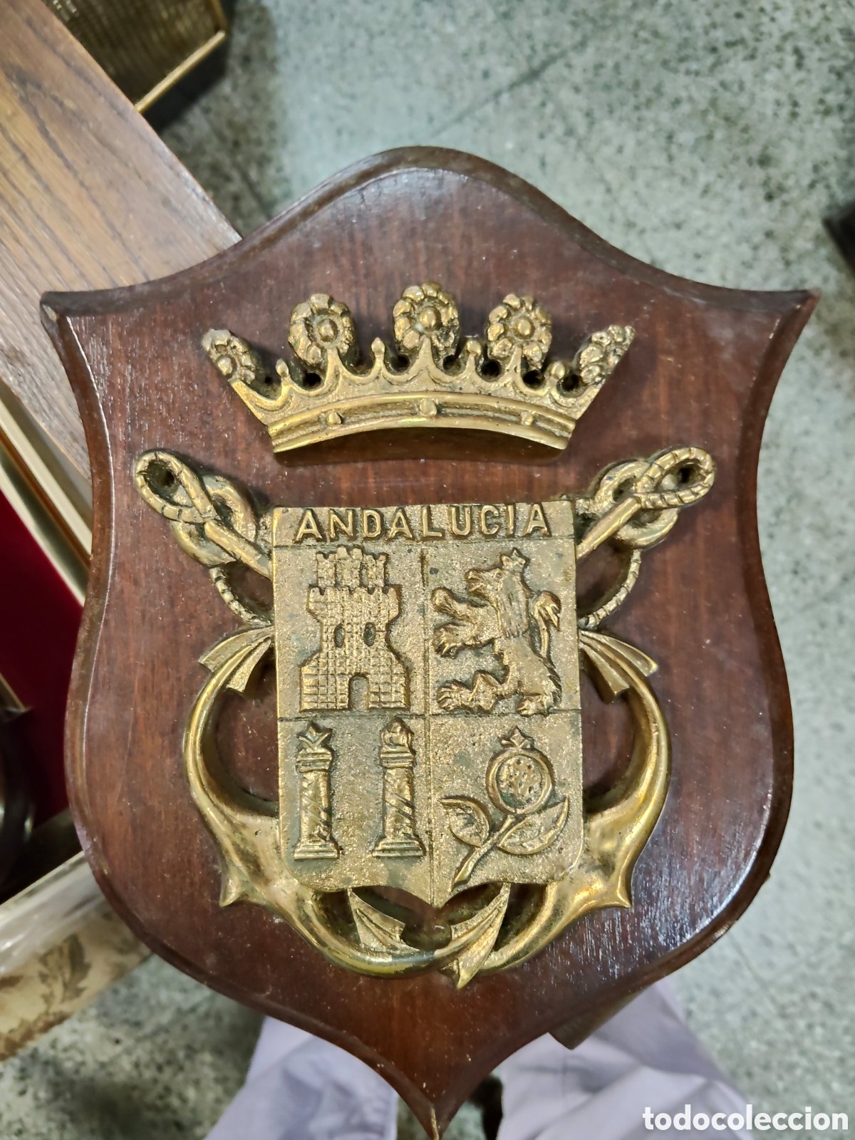 Antiquit&auml;ten: Metopa de bronce ANDALUC&Iacute;A