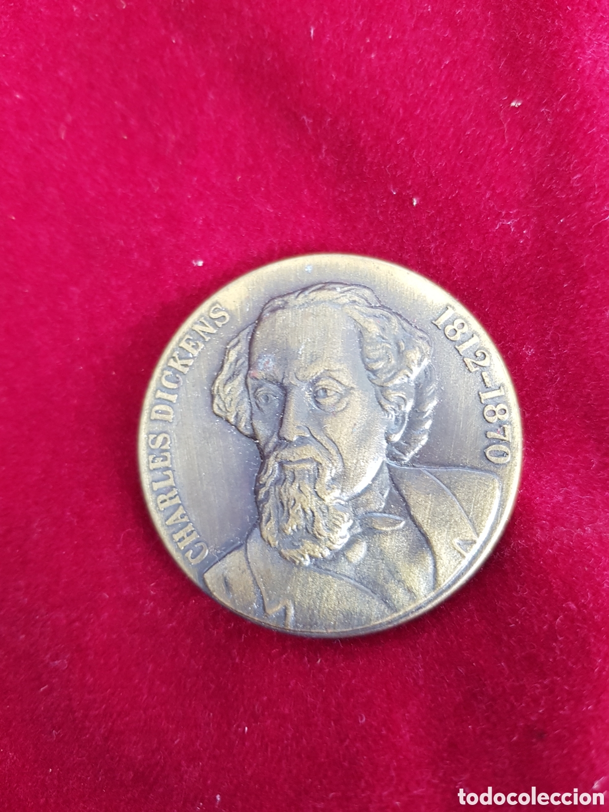 Antig&uuml;edades: ANTIGUA MEDALLA DE CHARLES DICKENS