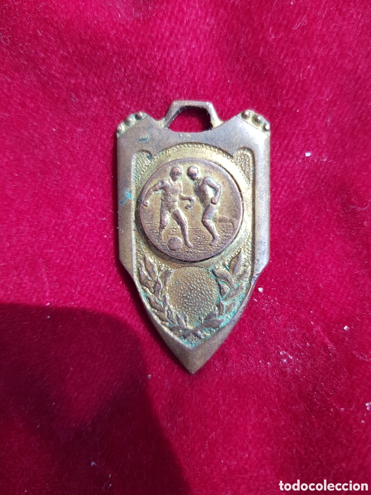 Antig&uuml;edades: ANTIGUA MEDALLA DE F&Uacute;TBOL A&Ntilde;O 1950 HOMENAJE A GUILHAR