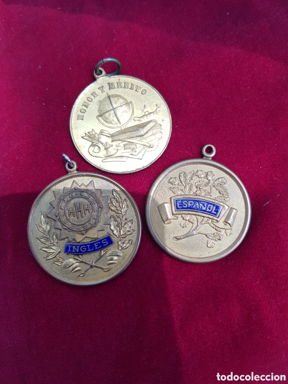 Antig&uuml;edades: LOTE DE 3 MEDALLAS PREMIO A LA APLICACI&Oacute;N