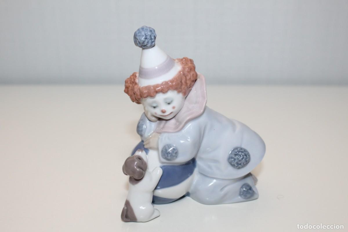 Antig&uuml;edades: FIGURA LLADRO DAISA PAYASO PIERROT CON CACHORRA REF: 5278 - 1984