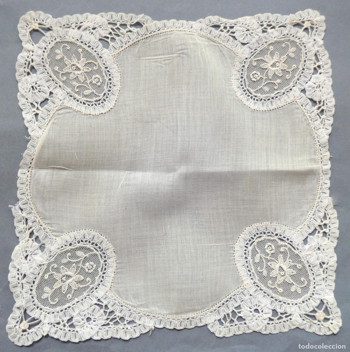 Antig&uuml;edades: ANTIGUO PA&Ntilde;UELO DE ENCAJE DE BRUJAS PPIO.S.XX