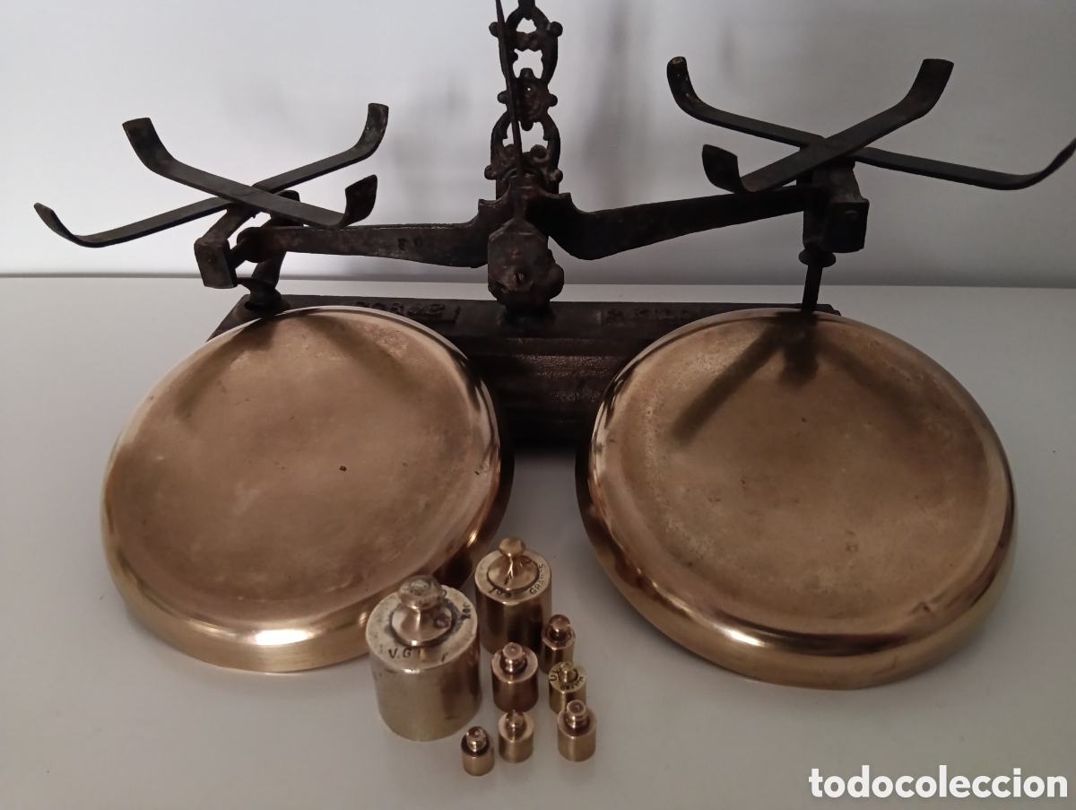 Antig&uuml;edades: Balanza bronce con pesas - Foto 6