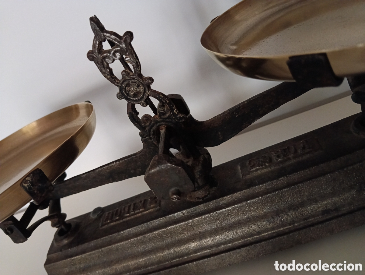 Antig&uuml;edades: Balanza bronce con pesas - Foto 9