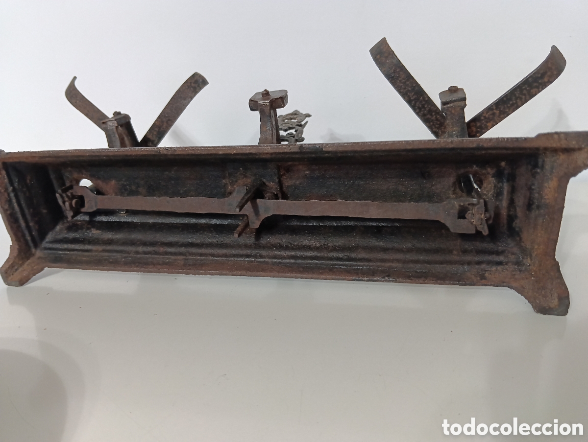 Antig&uuml;edades: Balanza bronce con pesas - Foto 10