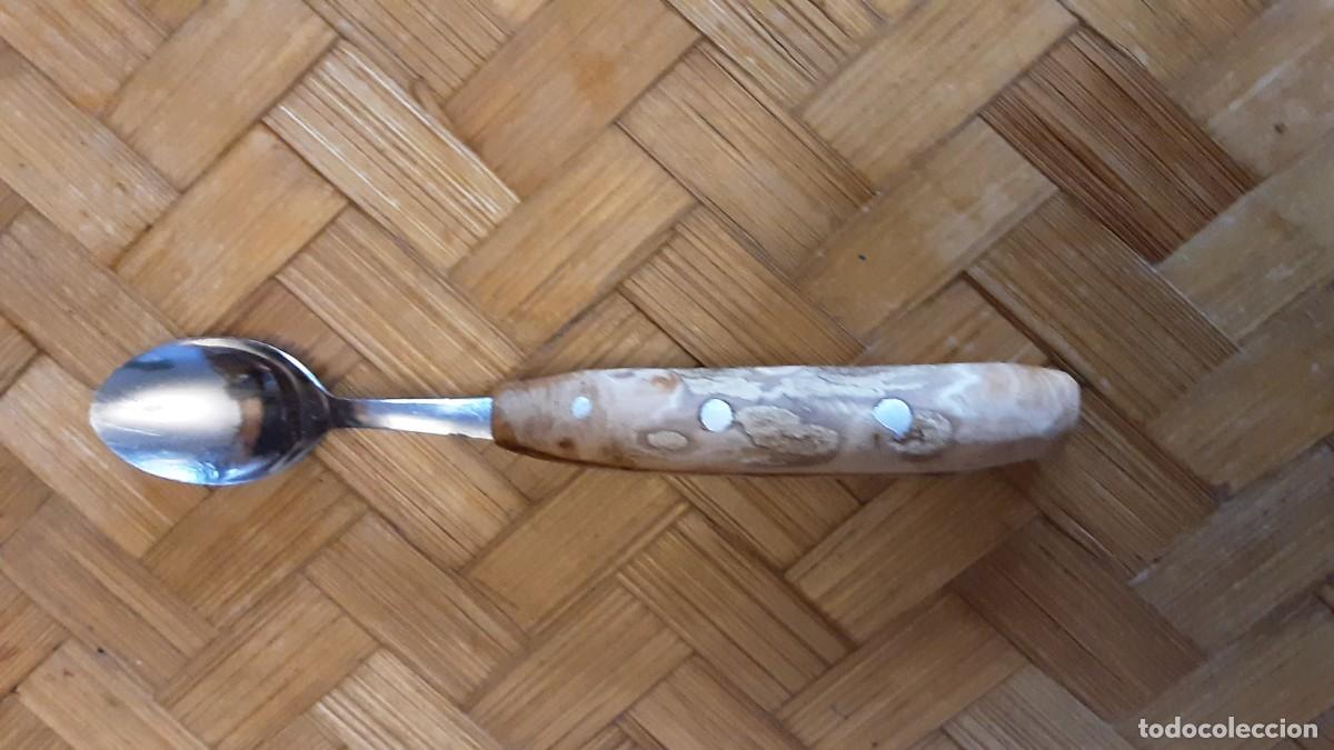 Antig&uuml;edades: Cucharilla con mango de madera de boj