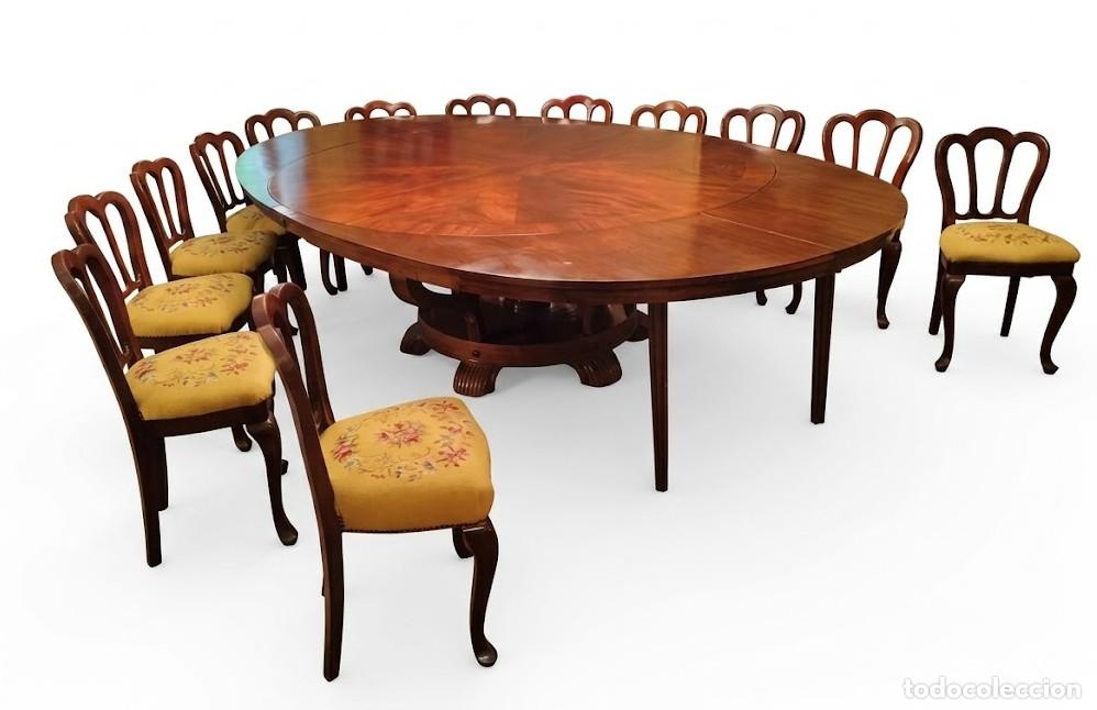 Antig&uuml;edades: GRAN MESA DE ALAS CON TRECE SILLAS. ESTILO REGENCY. MADERA CAOBIZADA. INGLATERRA. C. 1900-1940