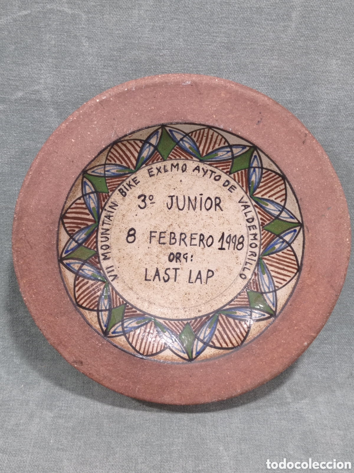 Antig&uuml;edades: CENICERO CONMEMORATIVO - CER&Aacute;MICA DE VALDEMORILLO - ASO