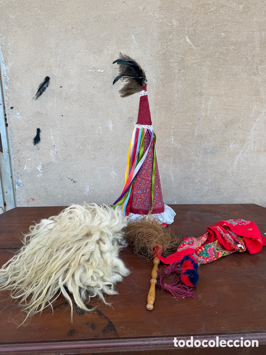 Antig&uuml;edades: Folclore Navarra arte popular carnaval zapantzar